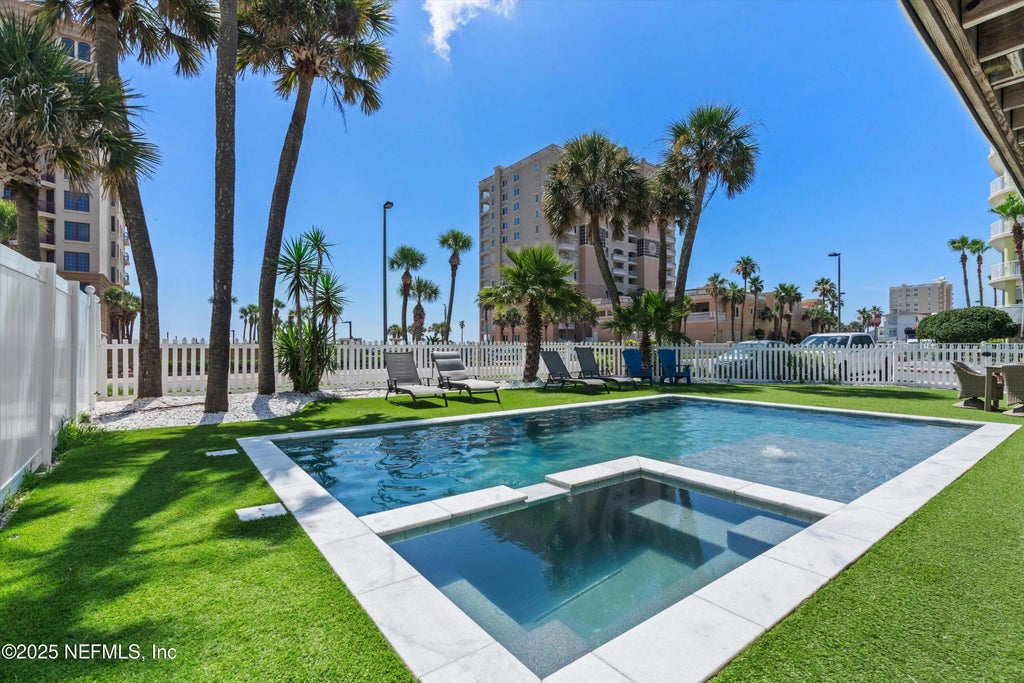 109 12th Avenue N, Jacksonville Beach