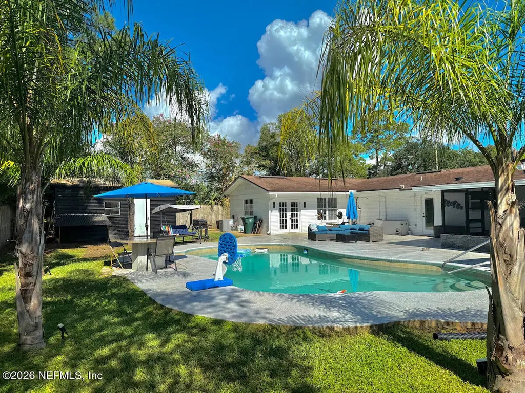 1042 Jamaica Road E, Jacksonville