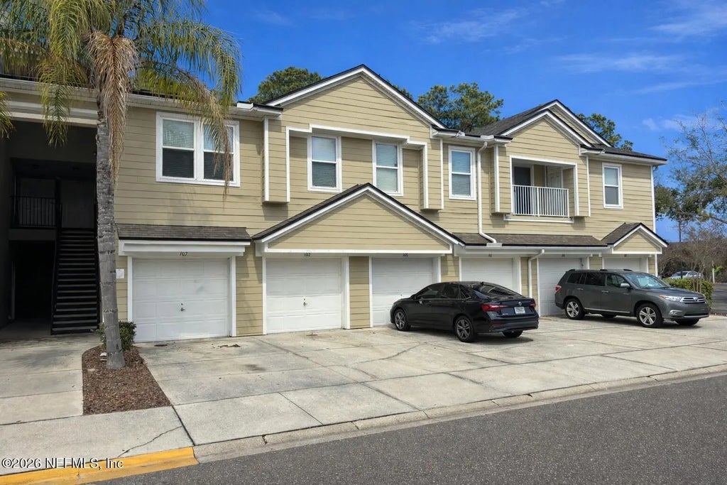 7039 Deer Lodge Circle 107, Jacksonville