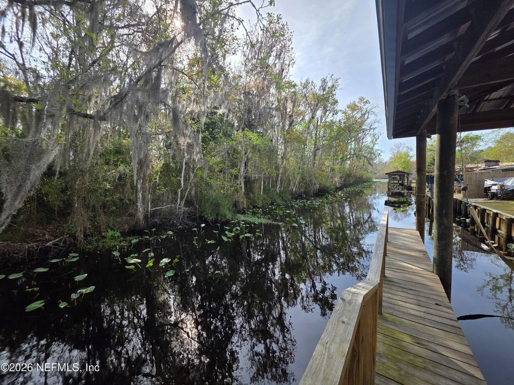 546 Jack Lane, Satsuma