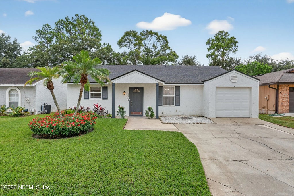 13046 Twin Pines Circle S, Jacksonville