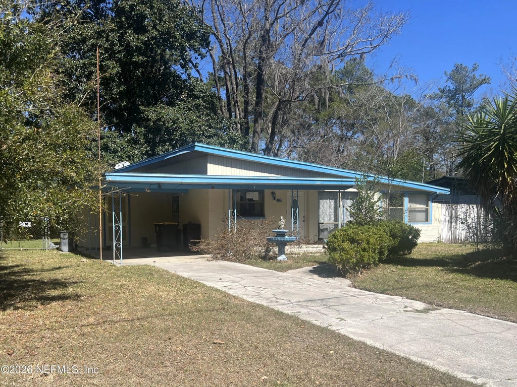 8043 Joffre Drive, Jacksonville