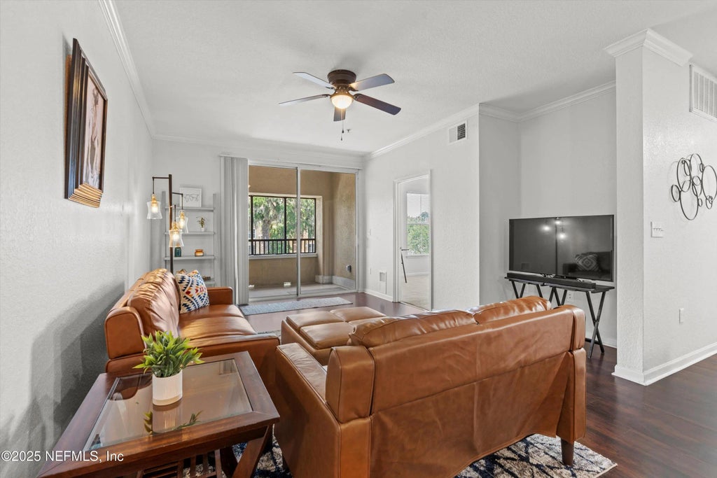 8539 Gate Parkway W 131, Jacksonville