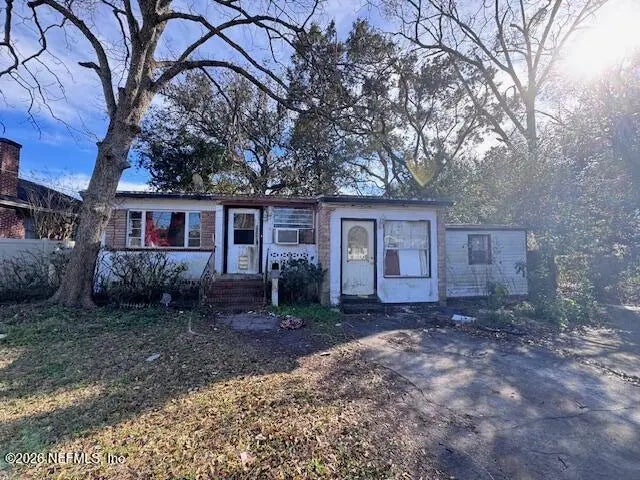 5116 Colonial Avenue, Jacksonville