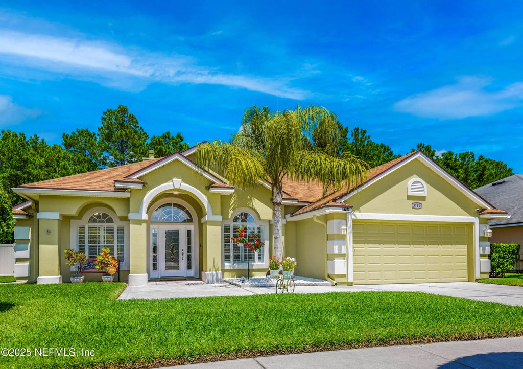 3781 Victoria Lakes Drive E, Jacksonville