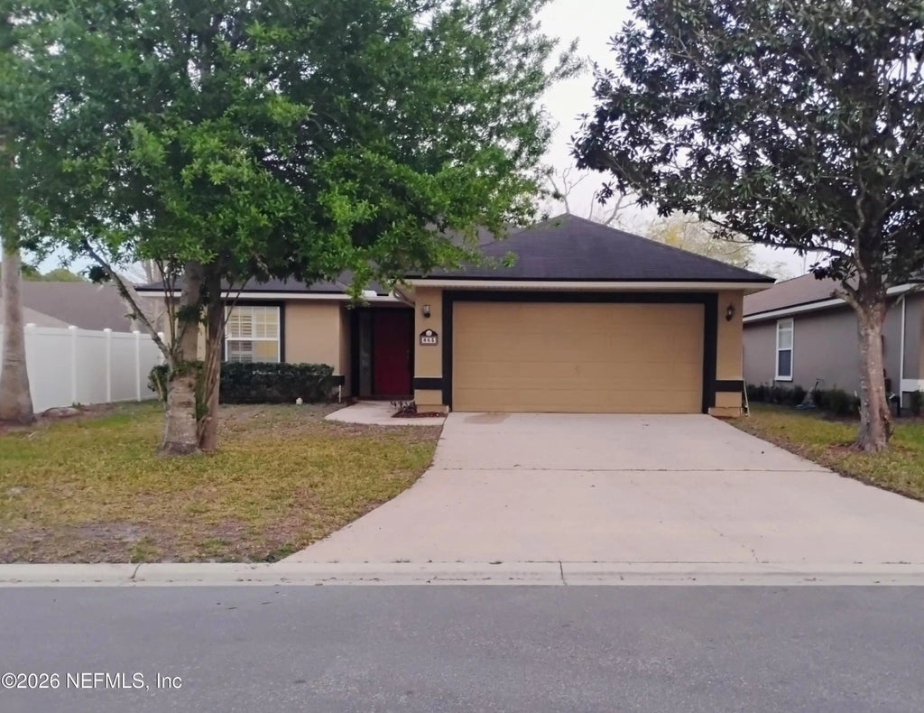 863 S Lilac Loop, Jacksonville