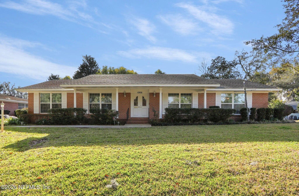 6906 Hanson Drive N, Jacksonville