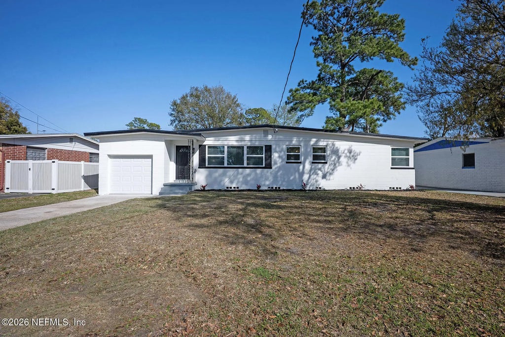 2133 W Nathan Drive, Jacksonville