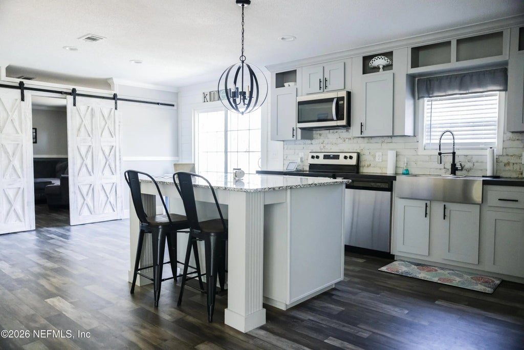 7205 Exline Road, Jacksonville