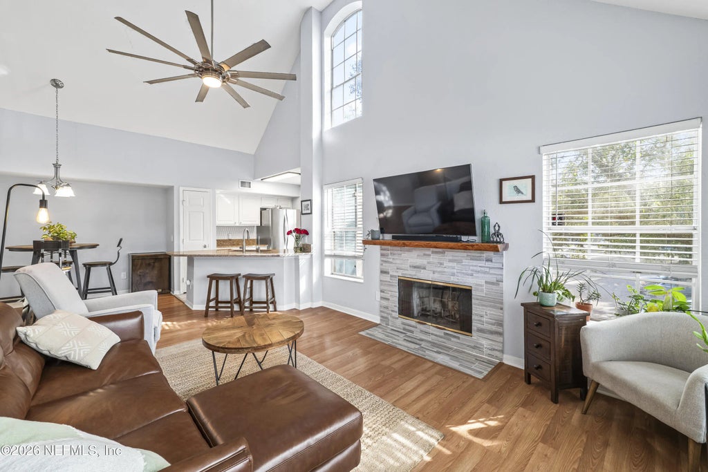 13700 Richmond Park Drive N 1306, Jacksonville