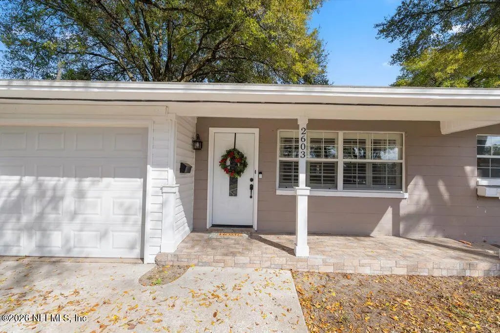 2603 Pine Summit Drive E, Jacksonville