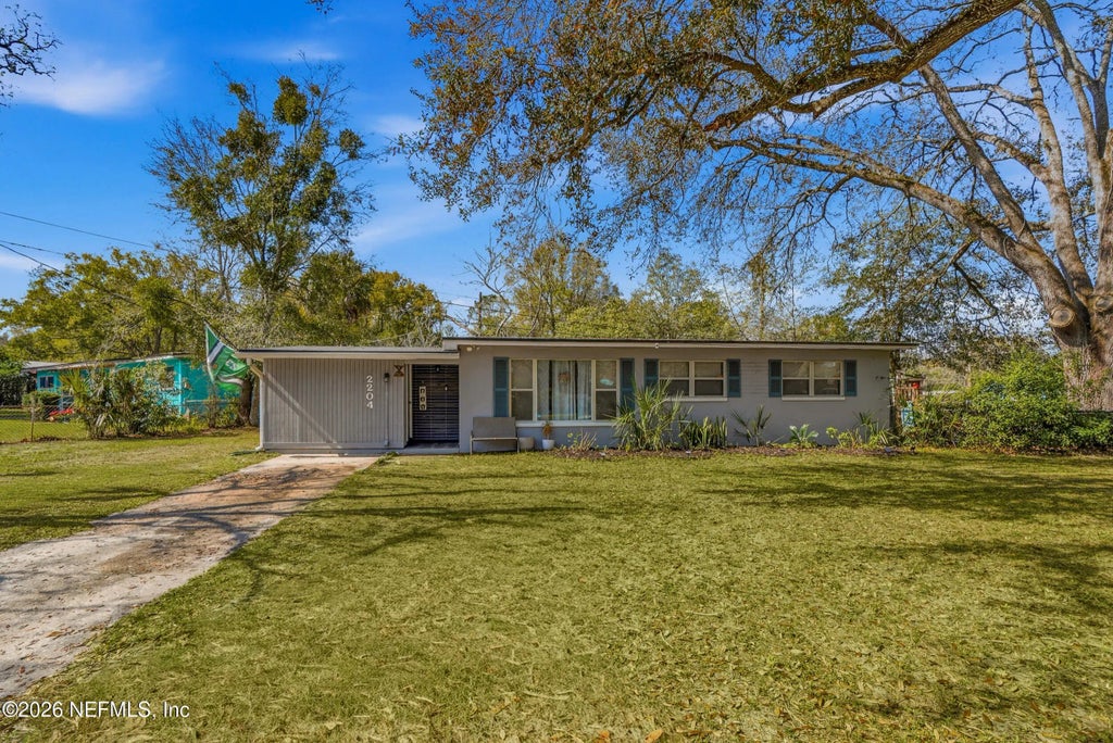 2204 Patou Drive W, Jacksonville