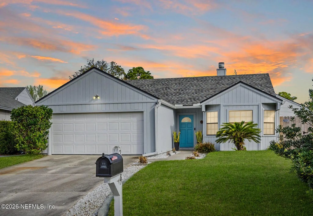 2209 Twin Pines Circle N, Jacksonville