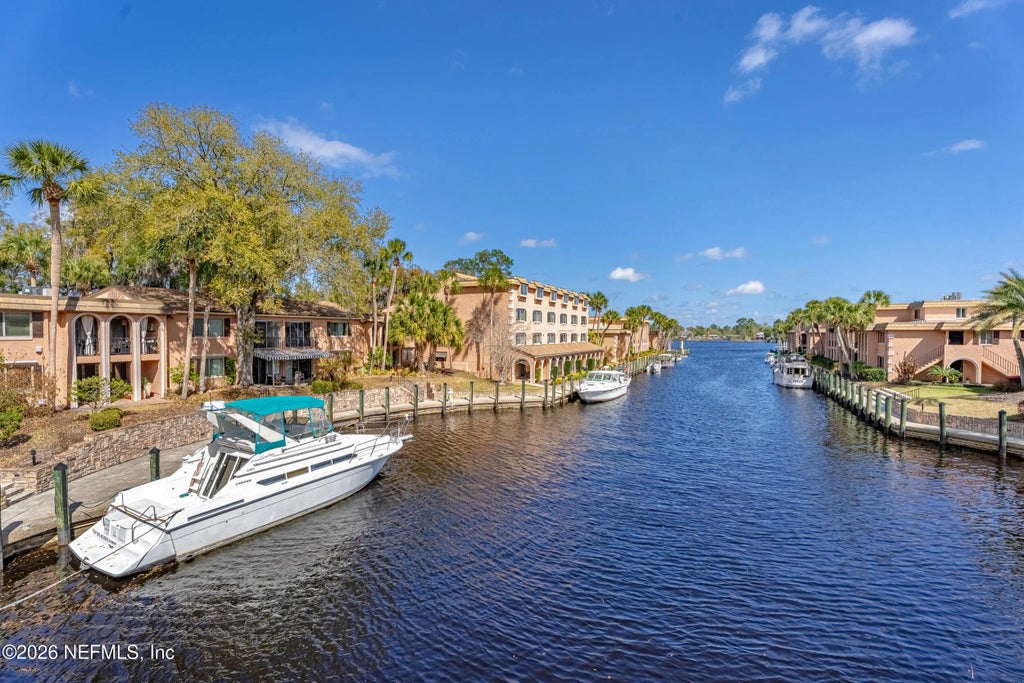 5375 Ortega Farms Boulevard 102, Jacksonville