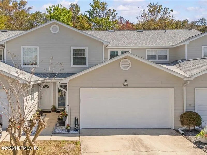 3927 Meadowview Drive N, Jacksonville
