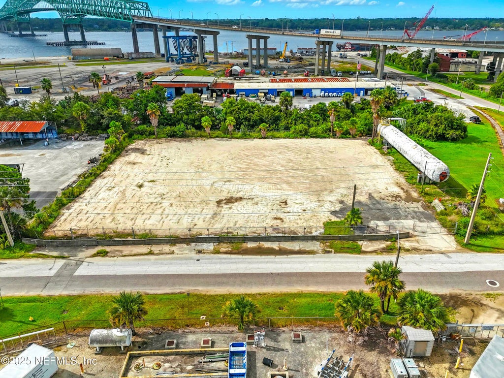 1932 E Adams Street, Jacksonville