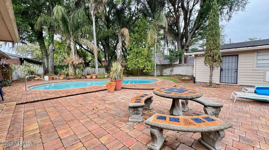 5557 Floral Avenue, Jacksonville