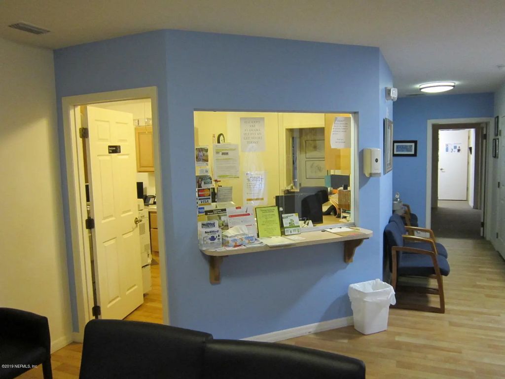 1326 Fl-100, Melrose