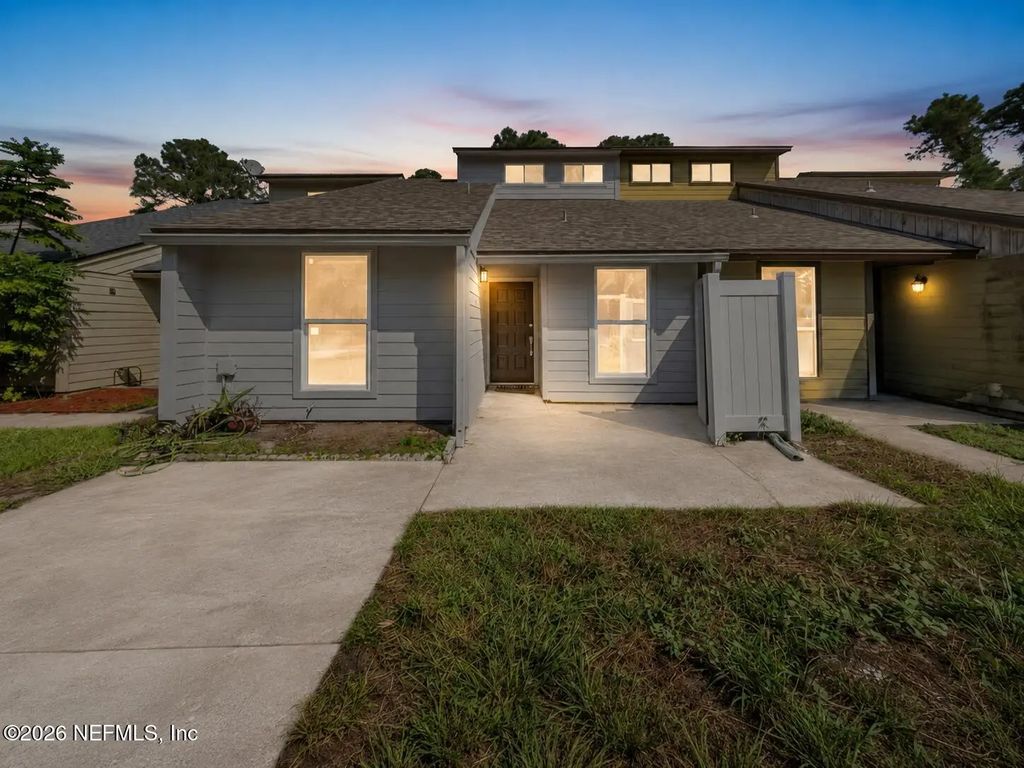1847 Oak Water Drive, Jacksonville
