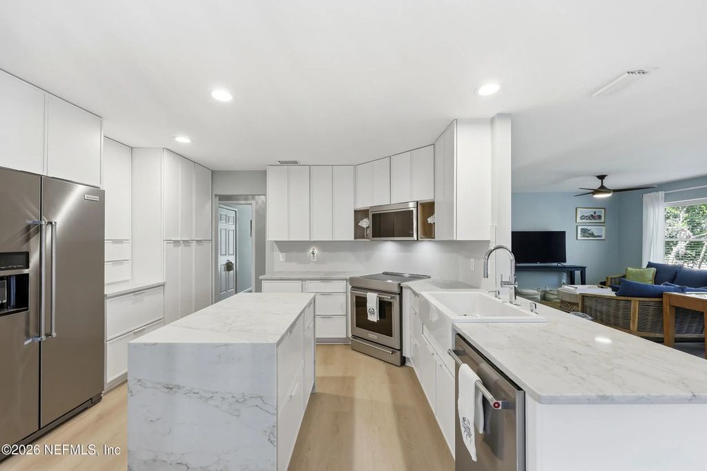 1212 Rip Tide Boulevard, Jacksonville Beach