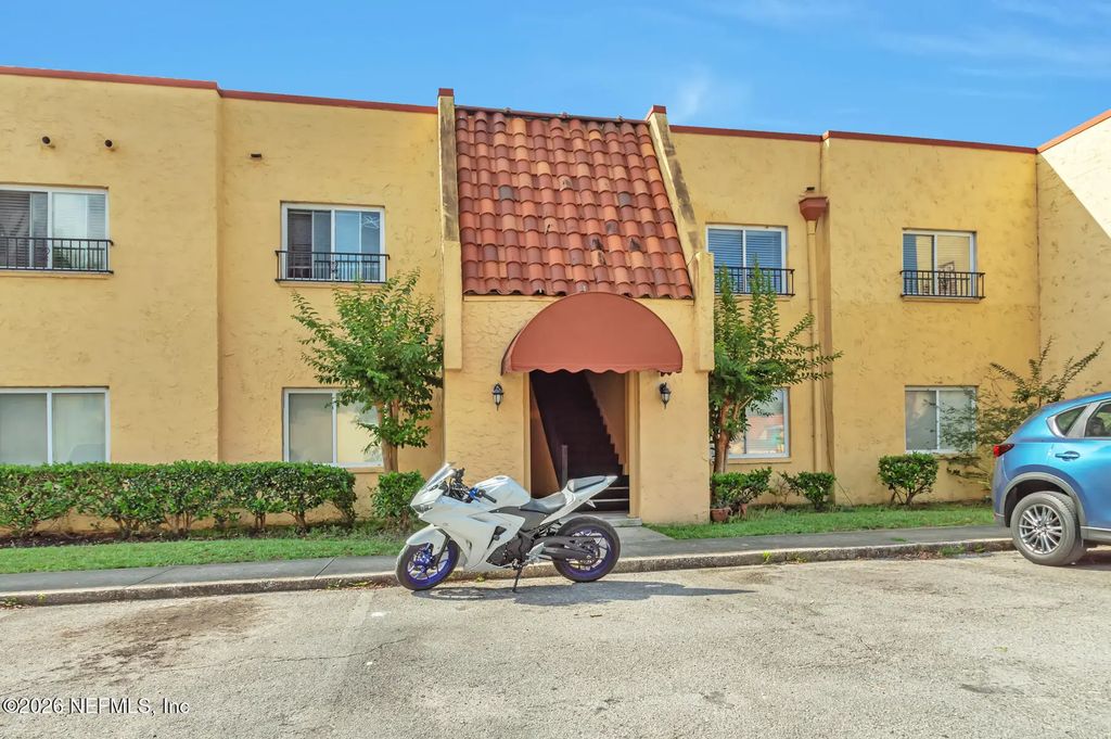 3916 Corrida Court 8, Jacksonville