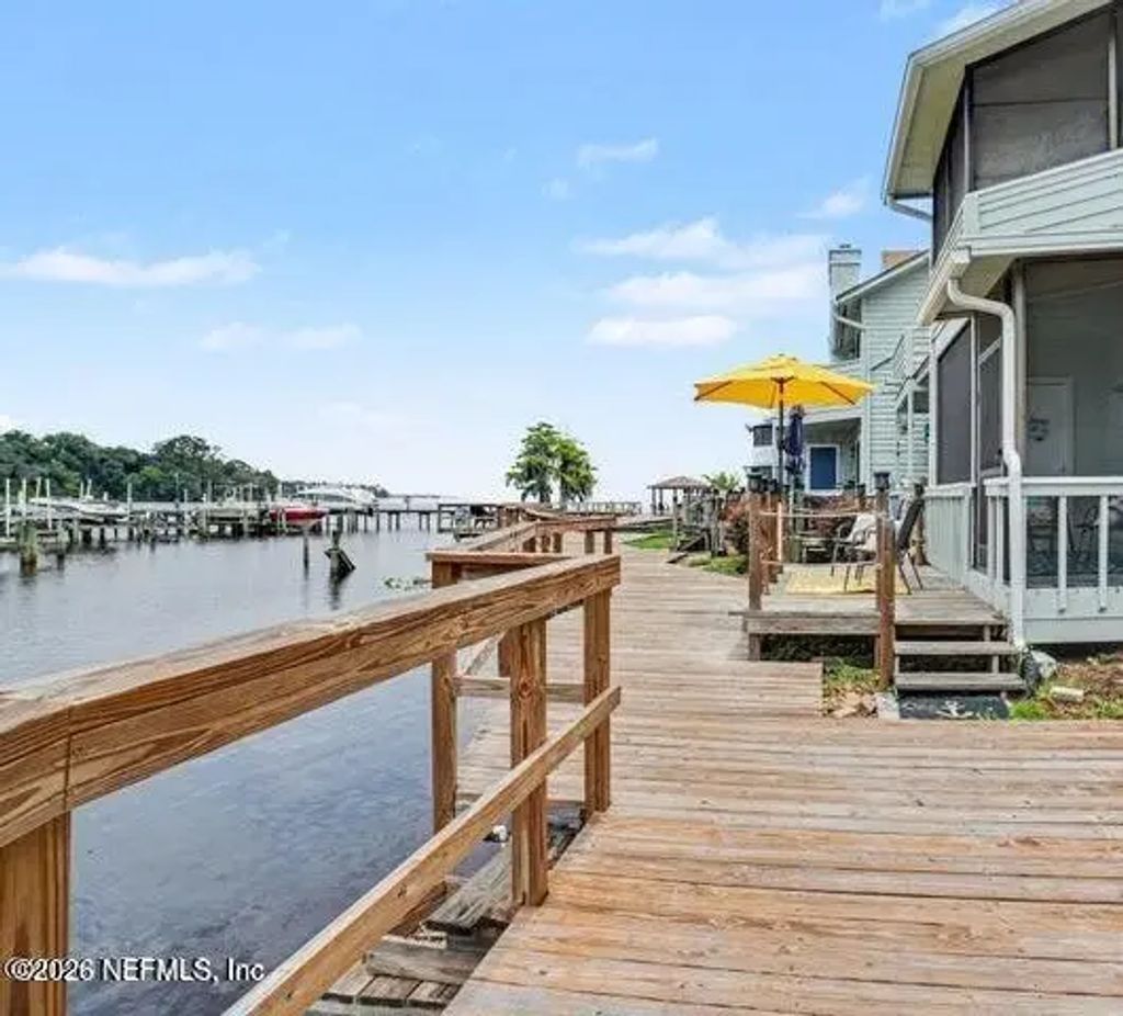 142 Governor Street 110, Green Cove Springs