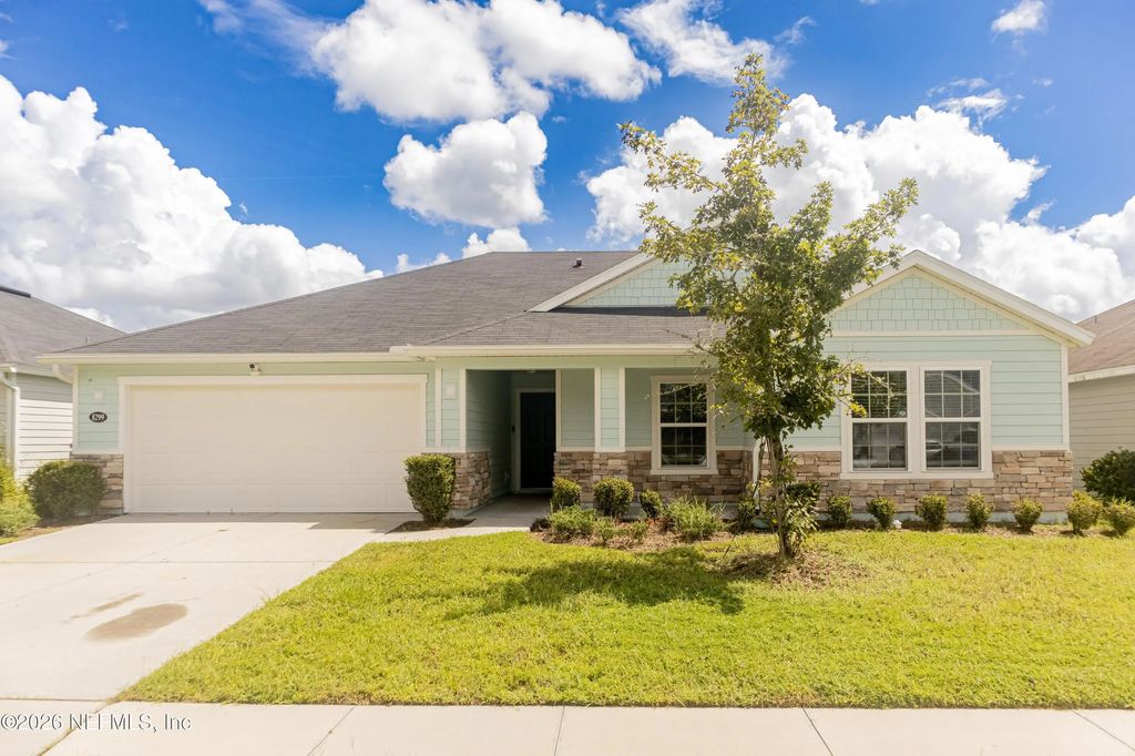 8299 Fouraker Forest Road, Jacksonville