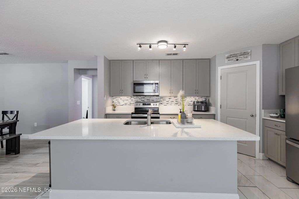 7705 Peace Lane, Jacksonville