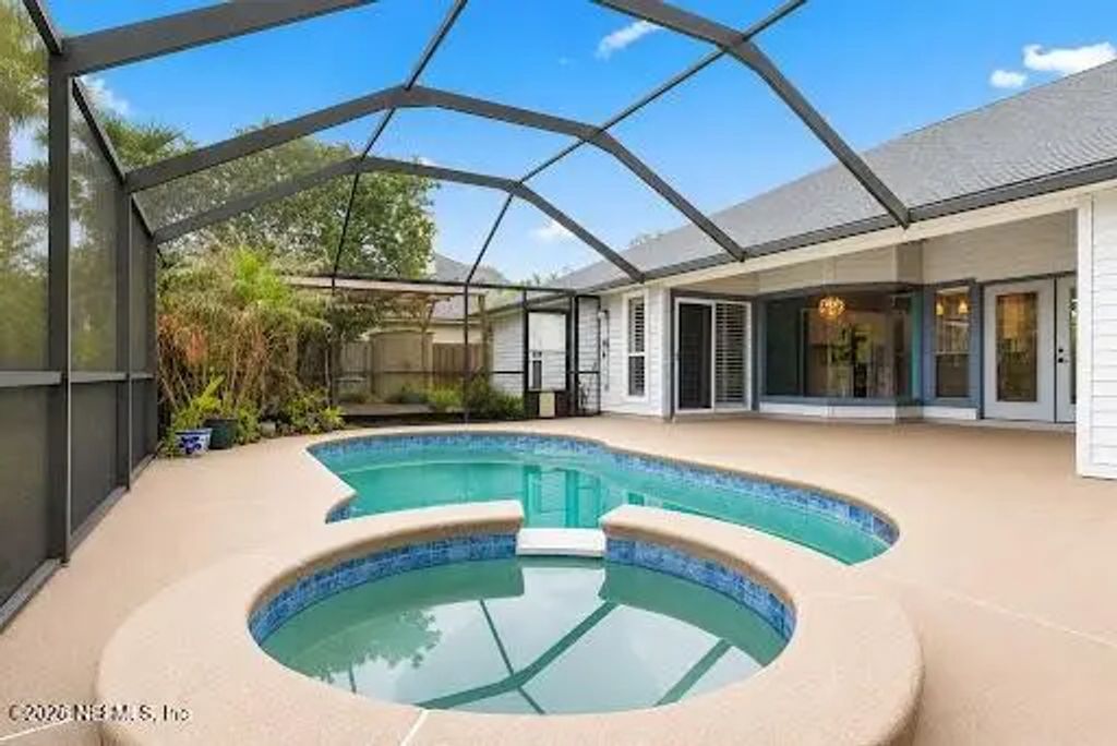 5562 Alden Bridge Drive, Jacksonville