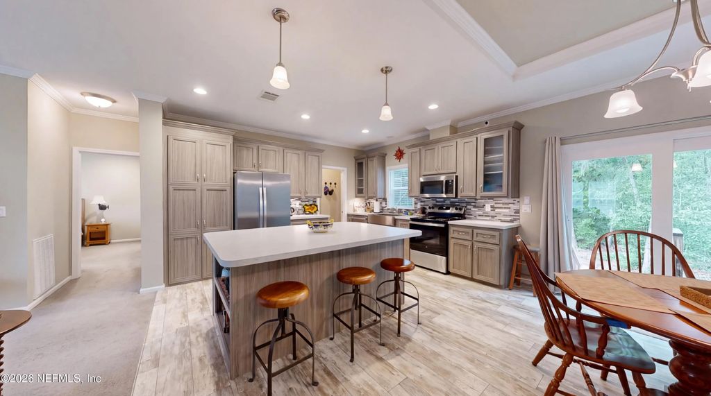 265 Lake Como Drive, Pomona Park