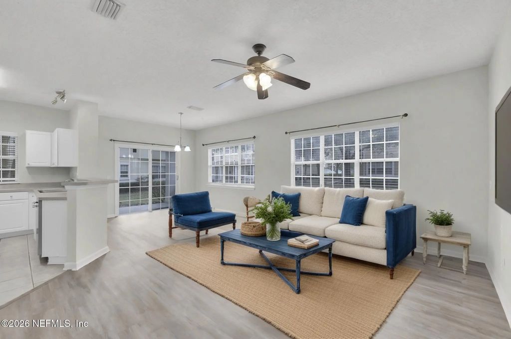 1745 Forest Lake Circle 2, Jacksonville