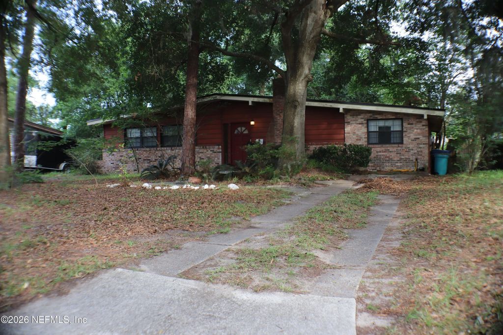 7046 Fontainebleau, Jacksonville