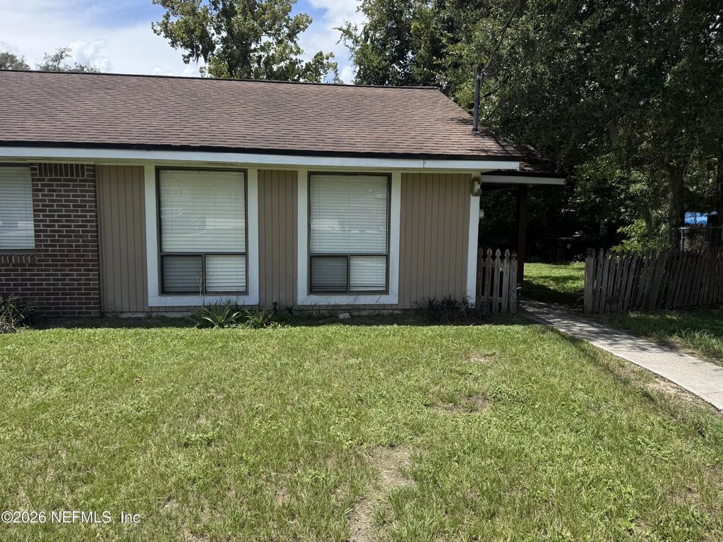 808 Meadowbrook Drive C, Orange Park