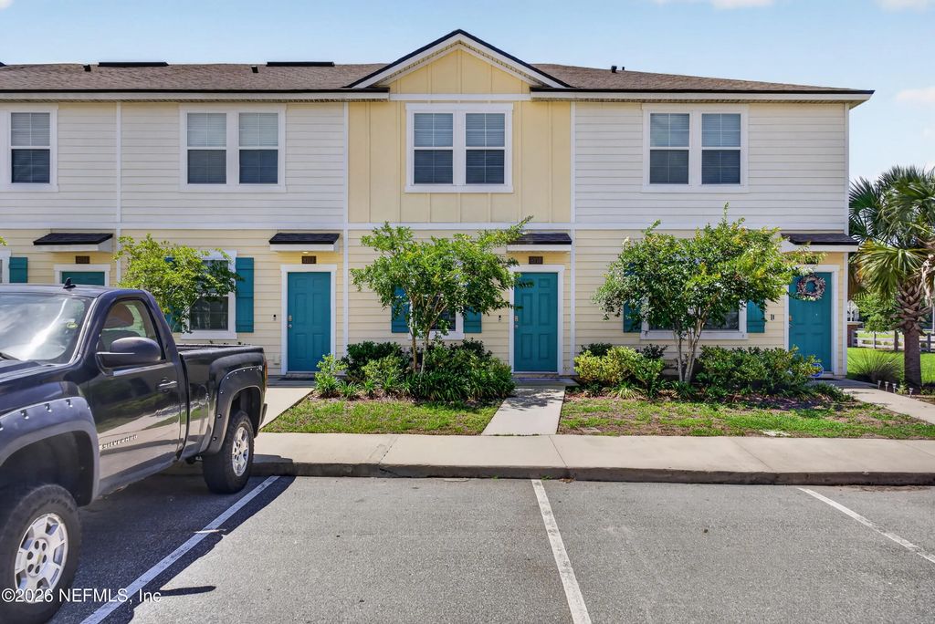 8210 Larose Road, Jacksonville