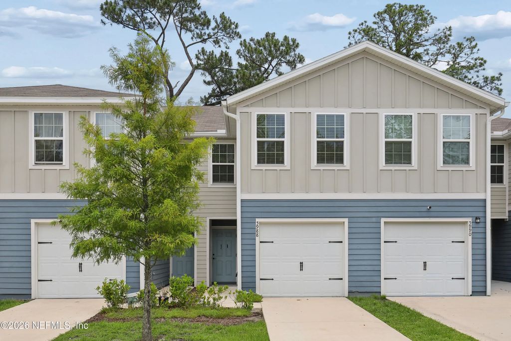 5988 Creekside Crossing Drive, Jacksonville