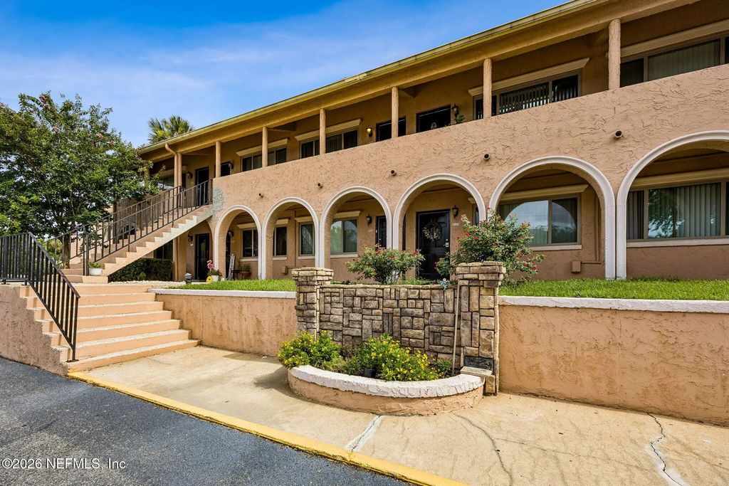 5375 Ortega Farms Boulevard 805, Jacksonville