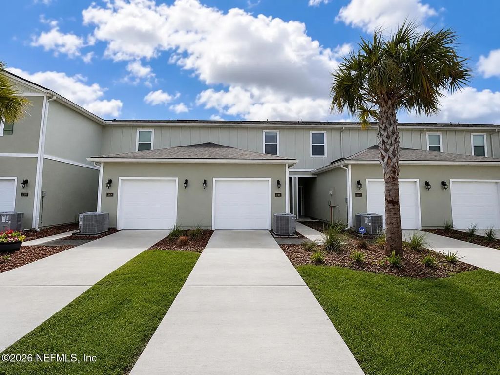 903 Rivertree Place, Middleburg