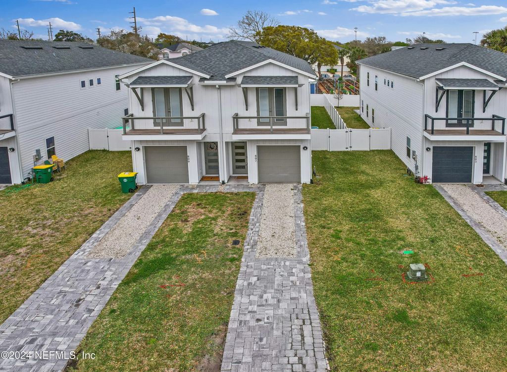 807 7th Avenue S, Jacksonville Beach