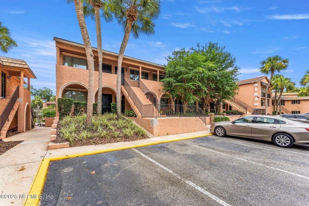 5375 Ortega Farms Boulevard 505, Jacksonville