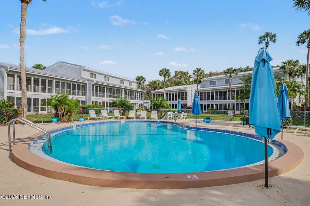 222 River Bend Place Bldg C, Welaka