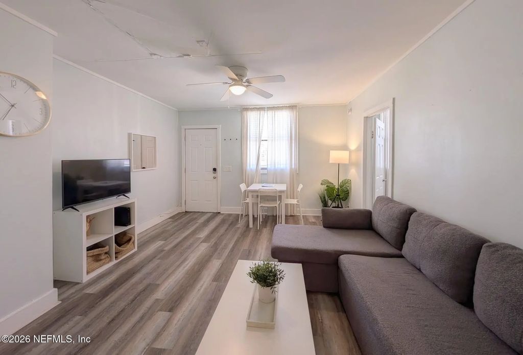 222 4th Avenue S, Jacksonville Beach