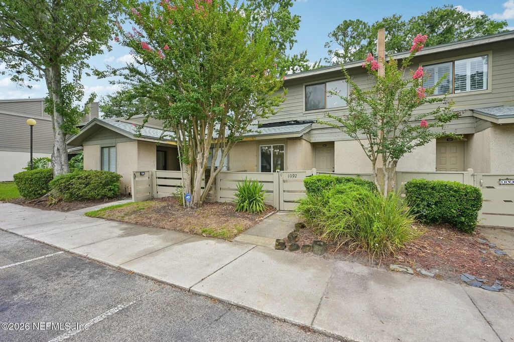 7701 Baymeadows Circle W 1092, Jacksonville