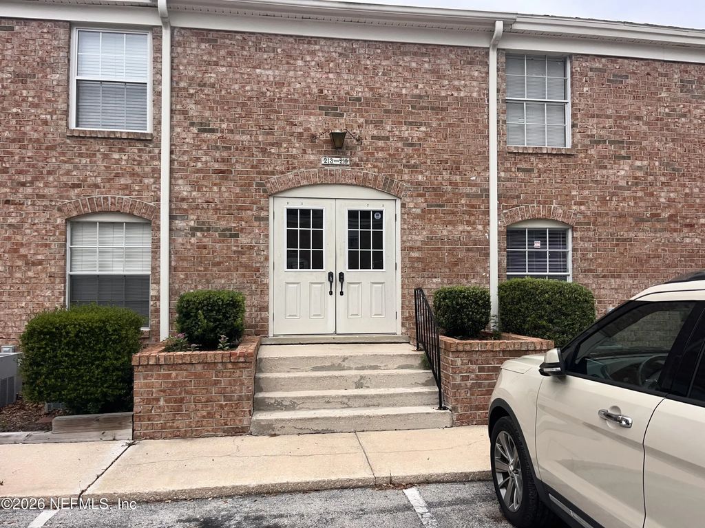 5201 Atlantic Boulevard 215, Jacksonville