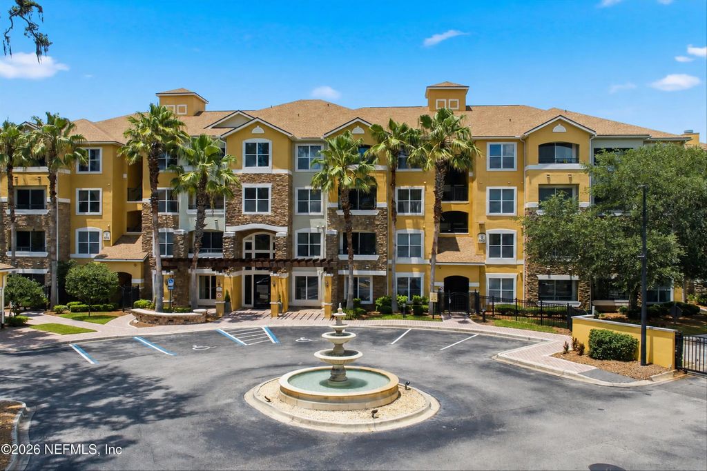 8539 Gate Parkway 9235, Jacksonville