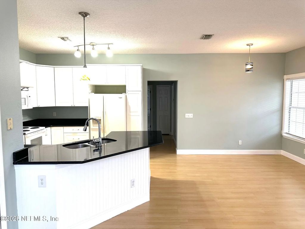 1723 Forest Lake Circle 3, Jacksonville