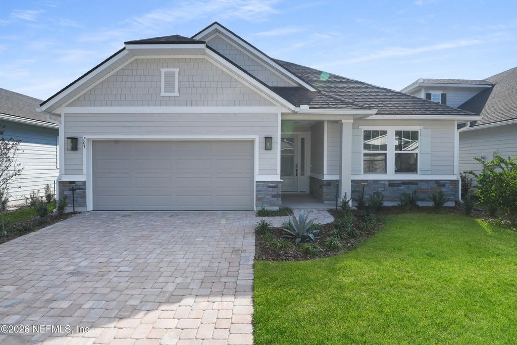 207 Thornberry Way, Palm Coast