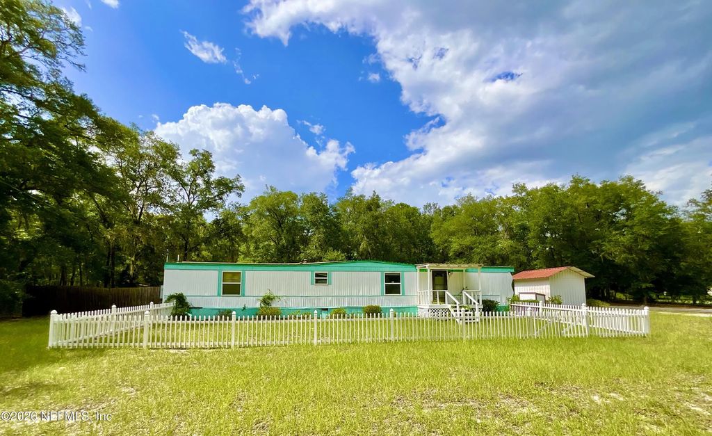 8232 Swan Lake Road, Melrose