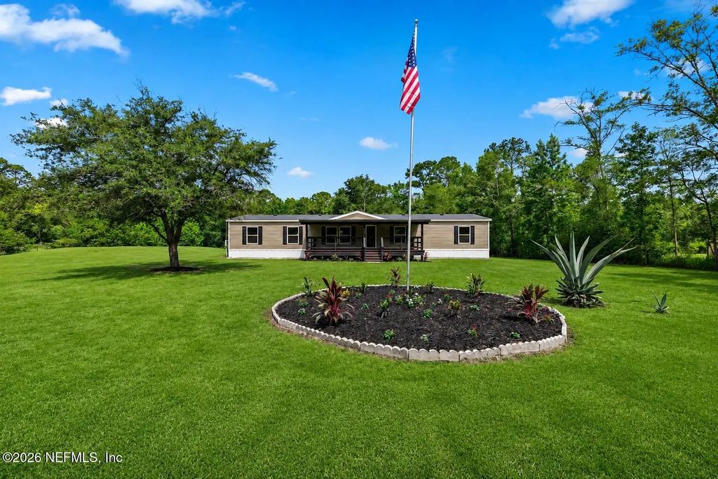 79 Melanie Lane, Middleburg