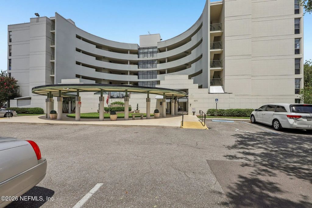 1071 Edgewood Avenue S 105, Jacksonville