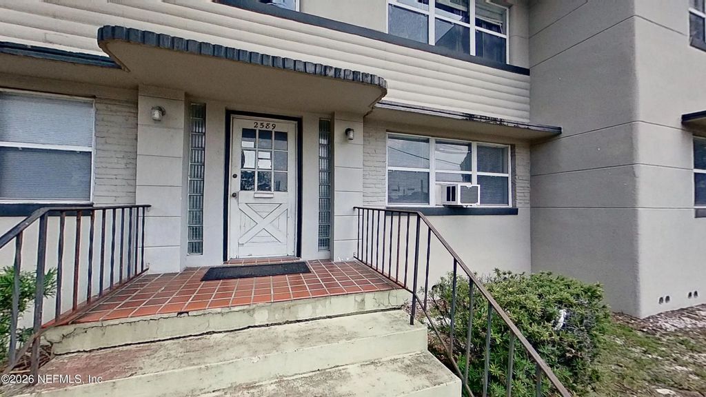 1464 Holmesdale Road, Jacksonville